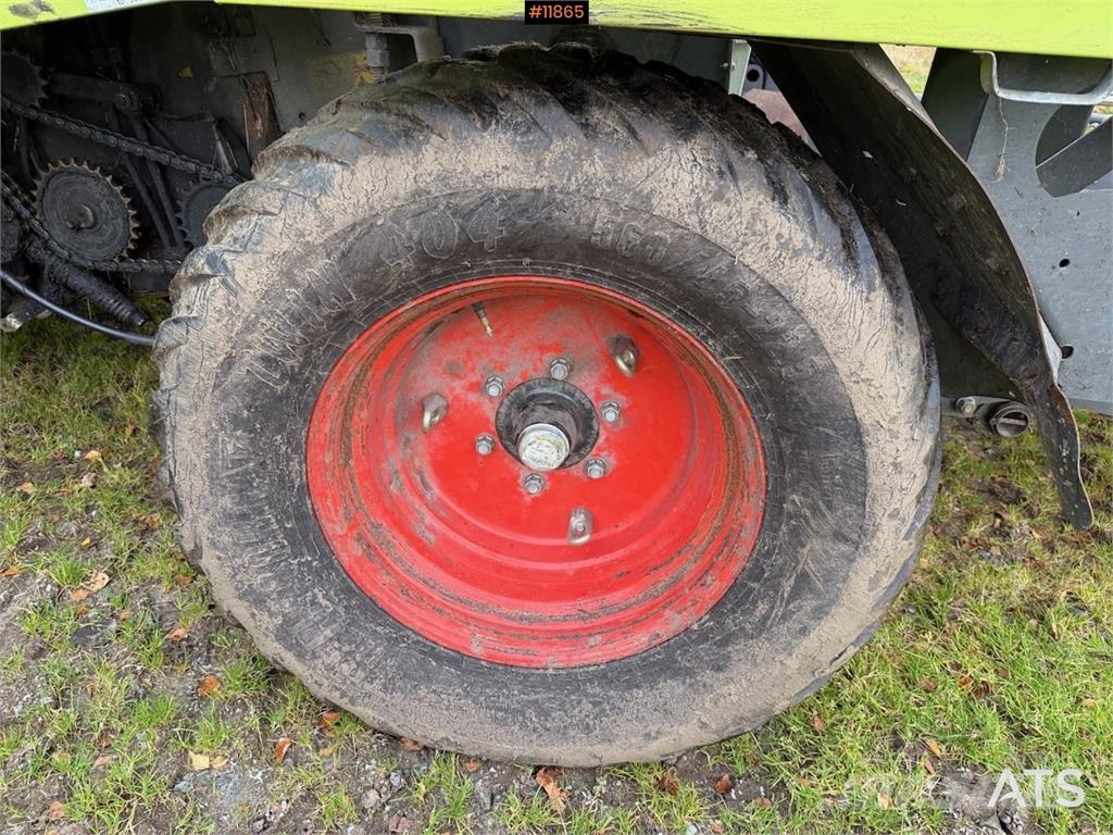 CLAAS Rollant 375 RC Uniwrap Andet høstudstyr