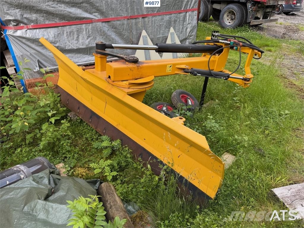 Dalen 2120 Sneskovle og -plove