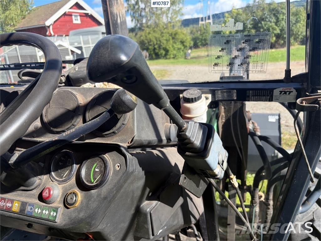 Deutz DX 3.30 Traktorji