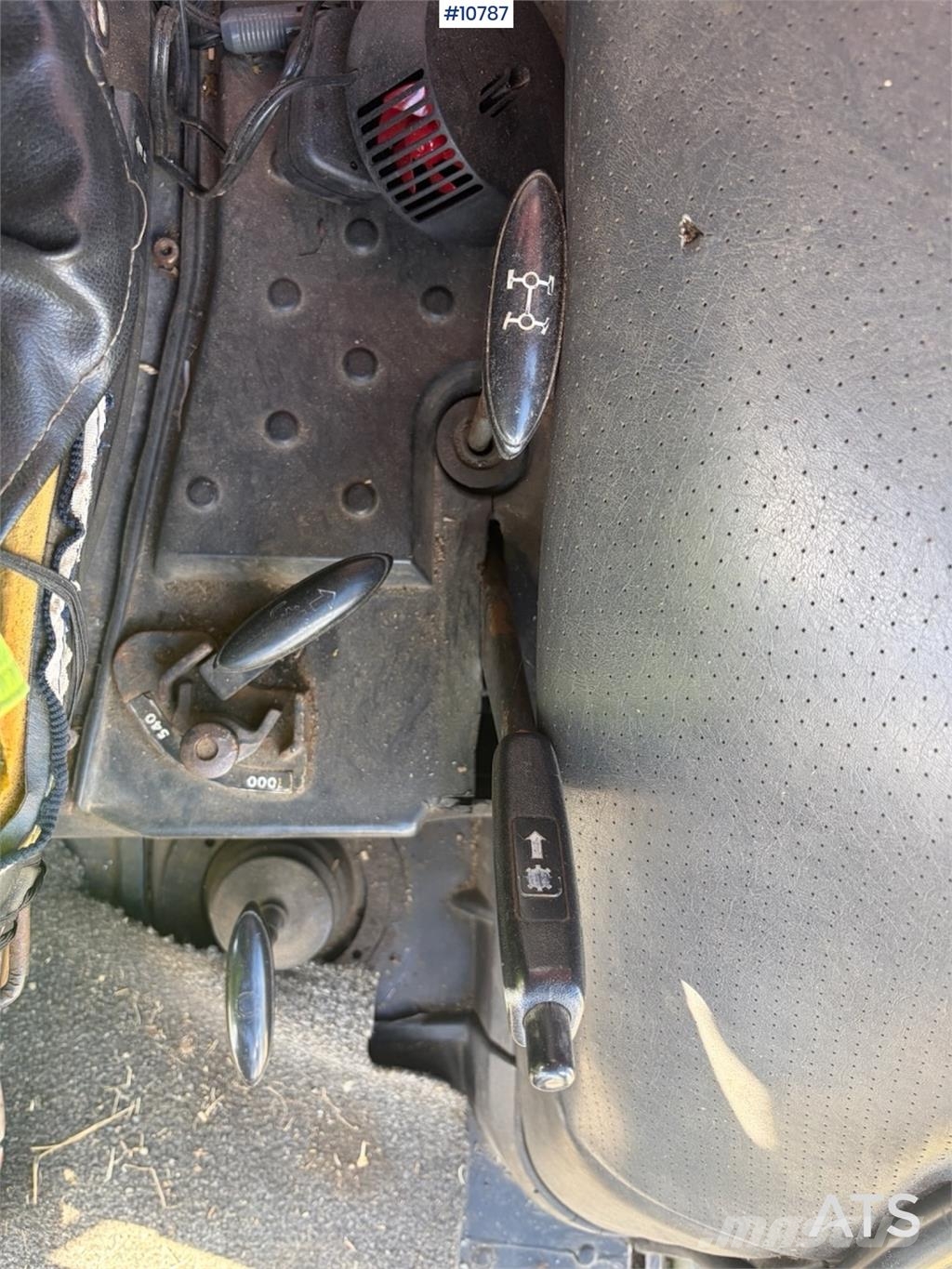 Deutz DX 3.30 Traktorji