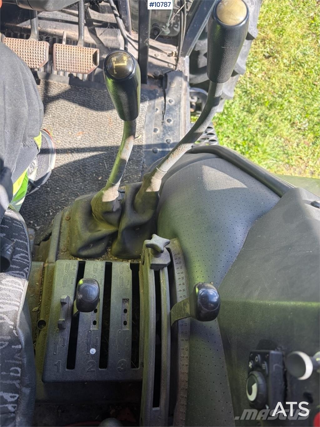 Deutz DX 3.30 Traktorji