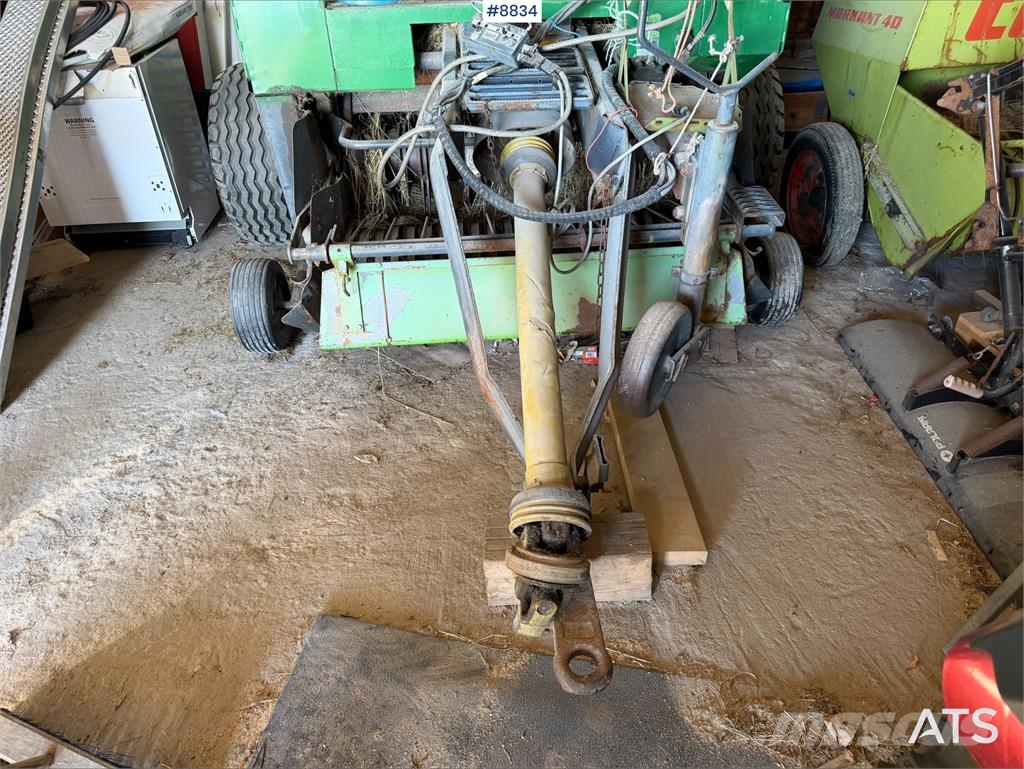 Deutz Fahr 6811 Otros equipos para cosecha