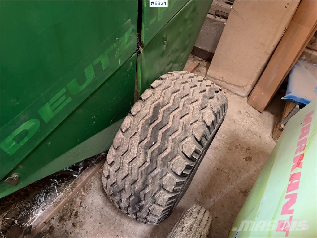 Deutz Fahr 6811 Otros equipos para cosecha
