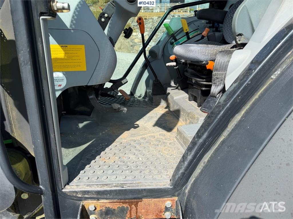 Deutz Fahr Agrofarm 420 الجرارات