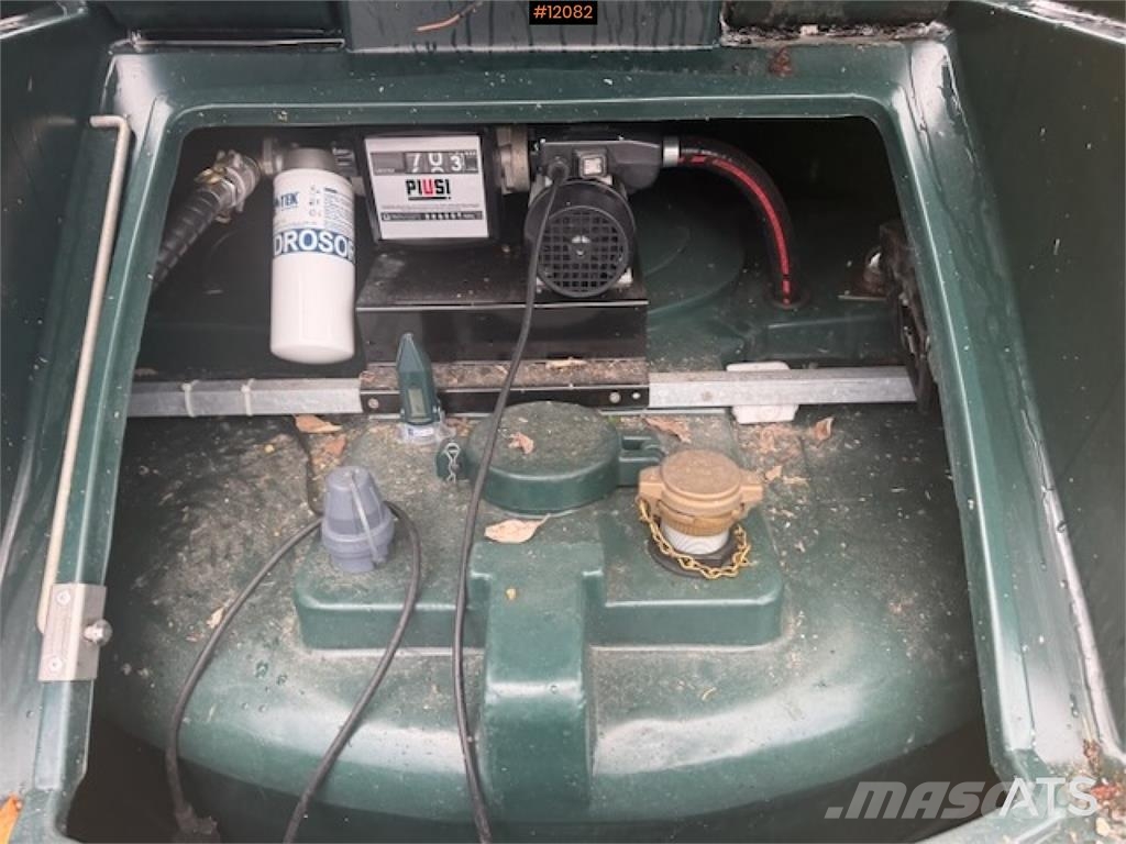  Dieseltank 2500L مكونات أخرى