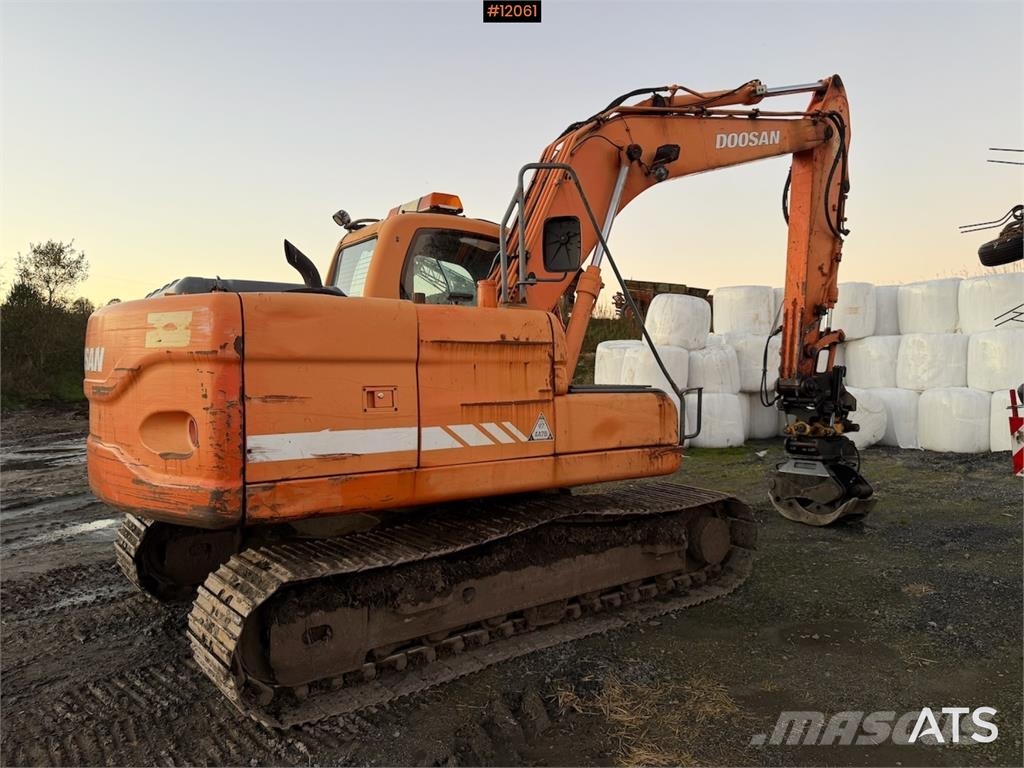 Doosan DX 140 Raupenbagger