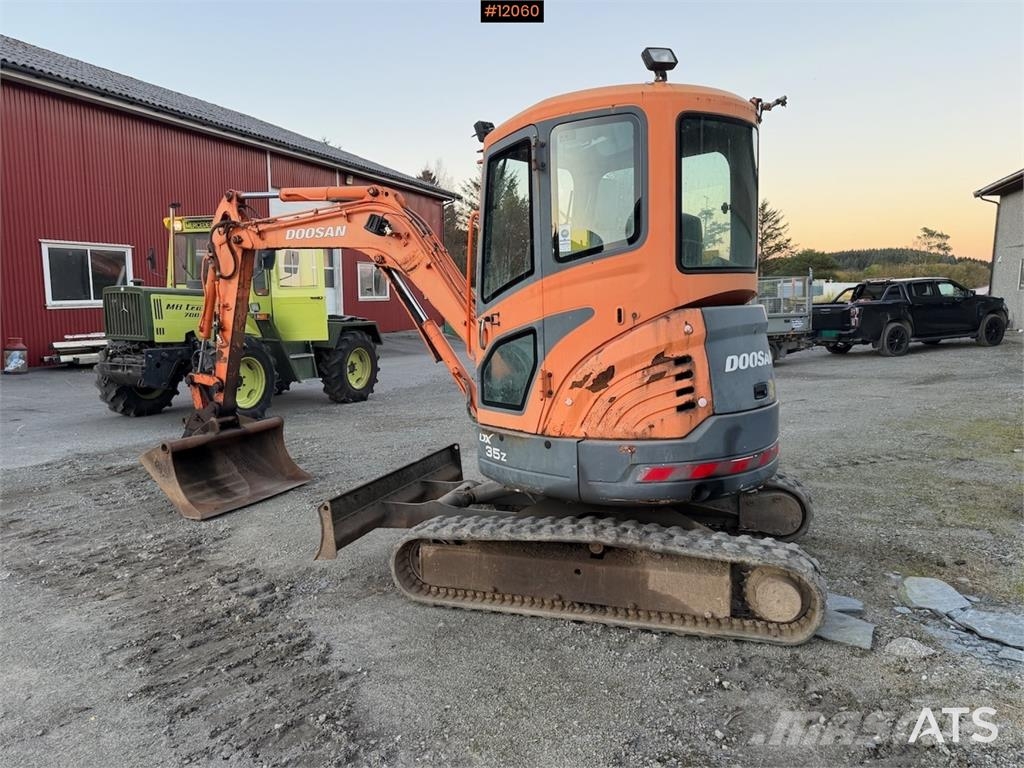 Doosan EXCA DX 35 Raupenbagger