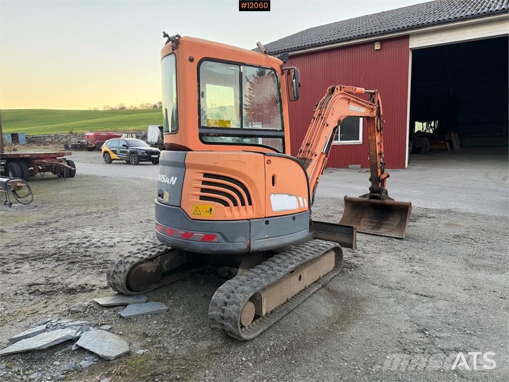Doosan EXCA DX 35 Raupenbagger