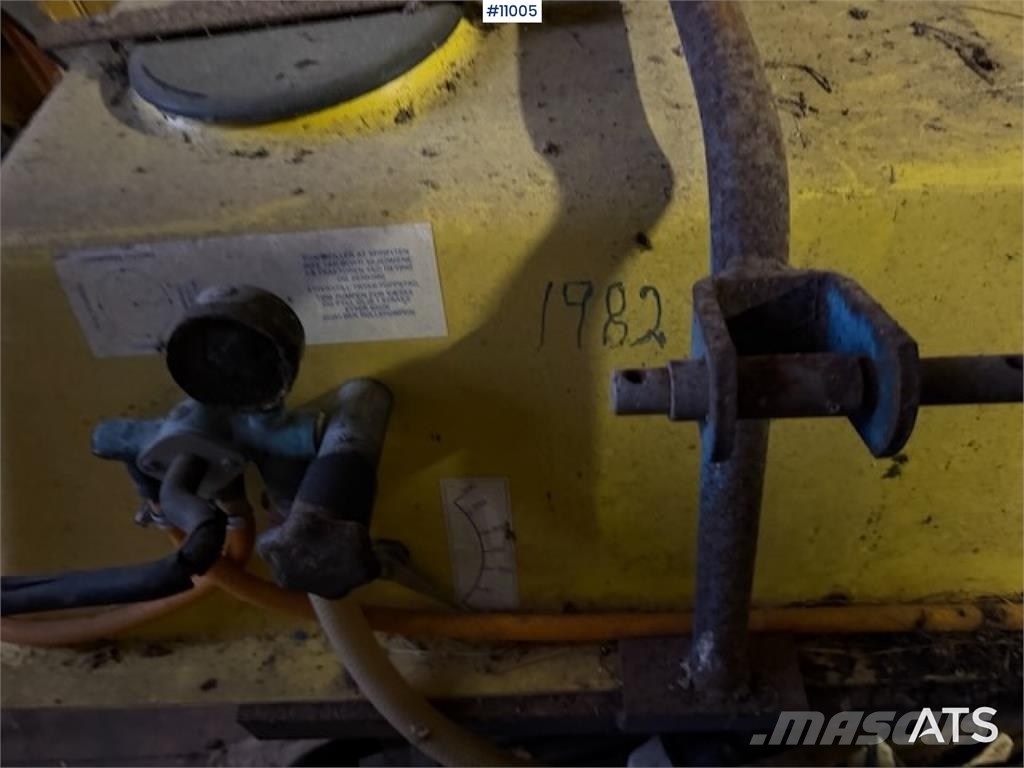 Erland Åkersprøyte Trailed sprayers