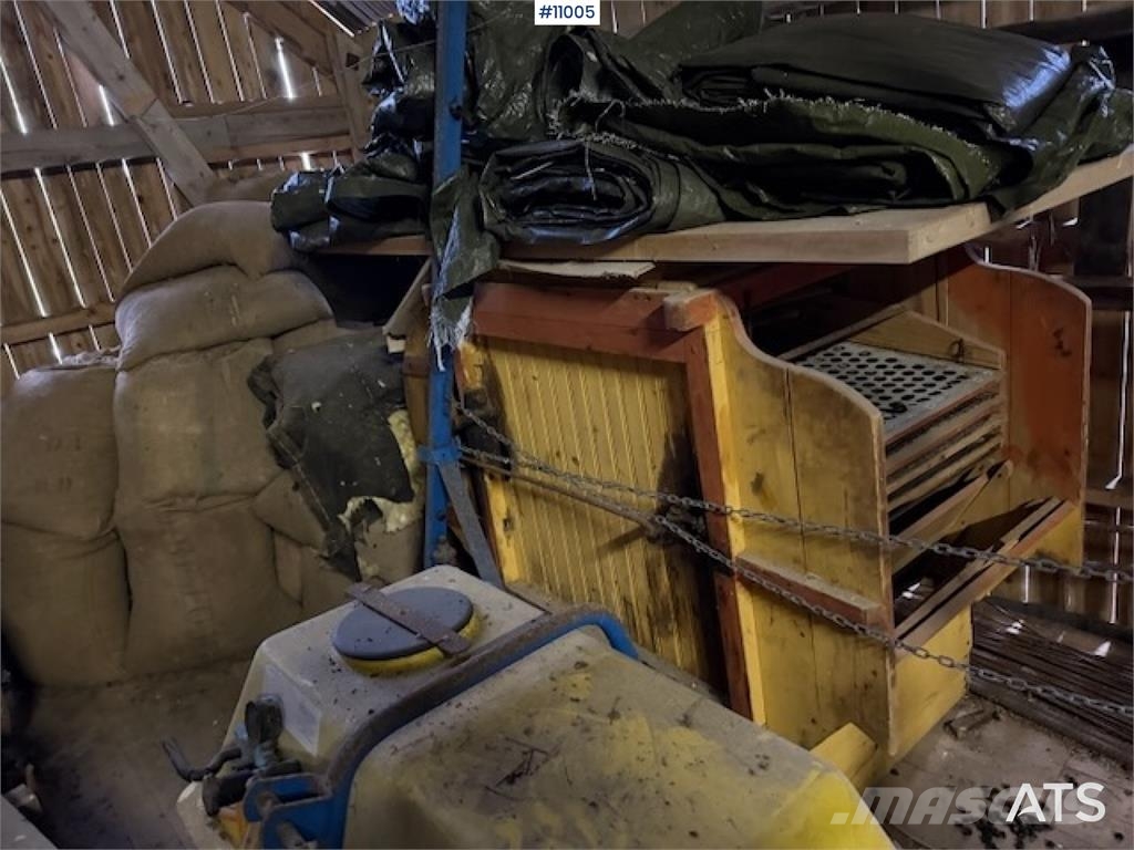 Erland Åkersprøyte Trailed sprayers