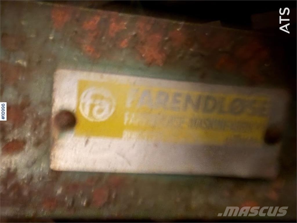  Farendløse Høyvender معدات أخرى للحصاد
