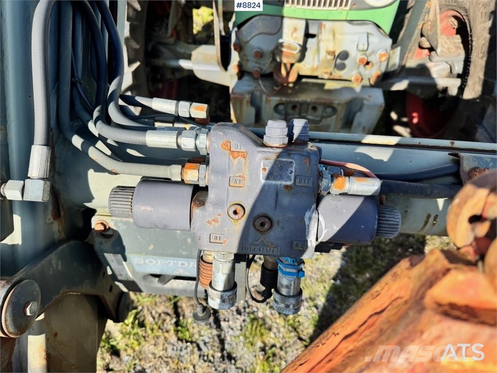 Fendt 412 Vario Трактори