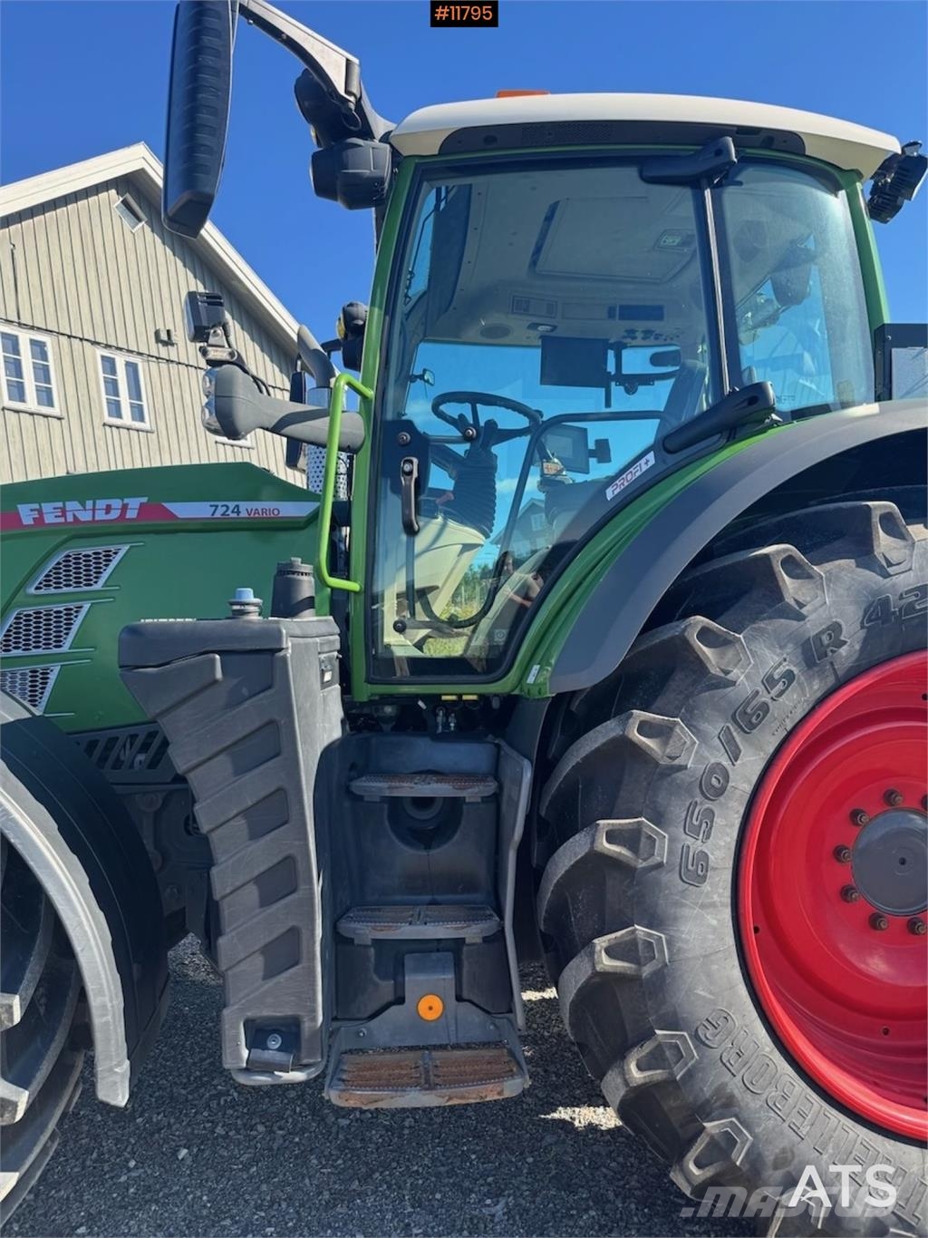 Fendt 724 Vario الجرارات