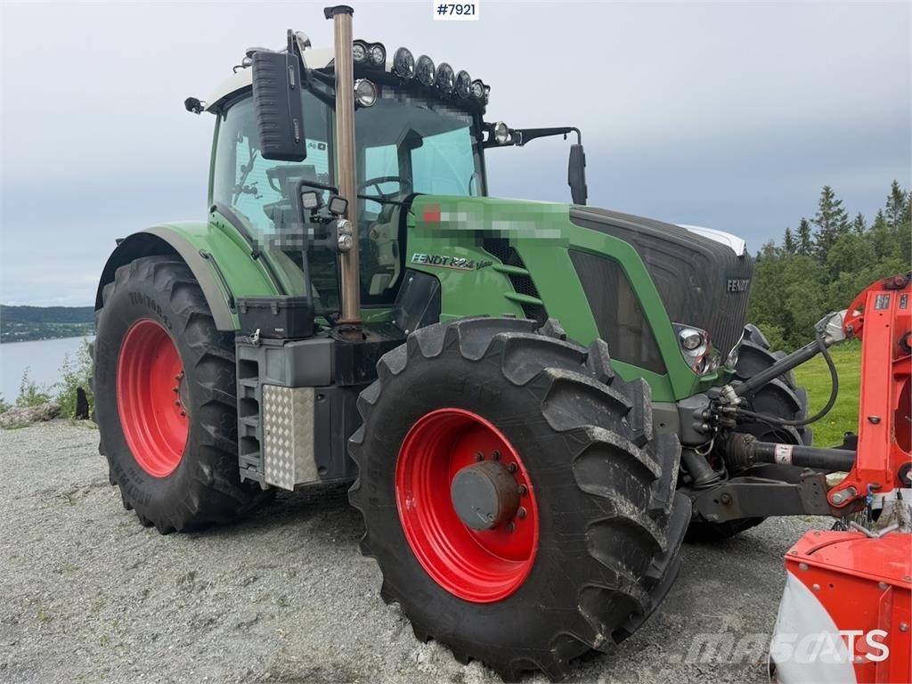 Fendt 824 Vario Tractoren