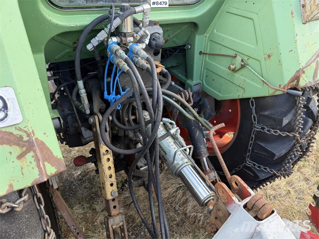 Fendt Farmer 306LS الجرارات