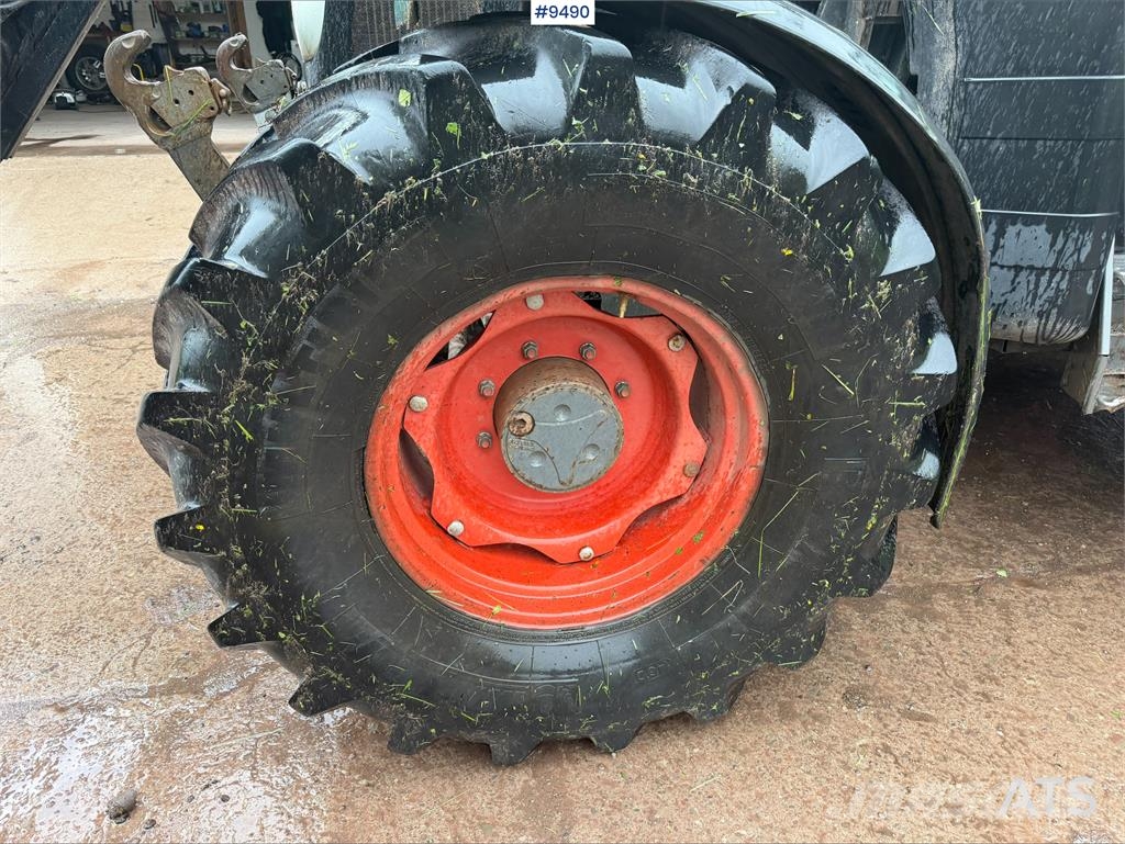 Fendt Farmer 412 Vario الجرارات