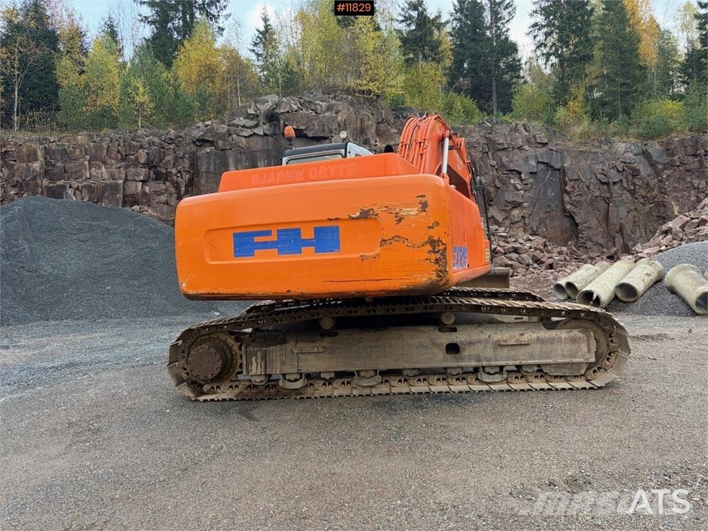Fiat-Hitachi EX215 LC Beltegraver