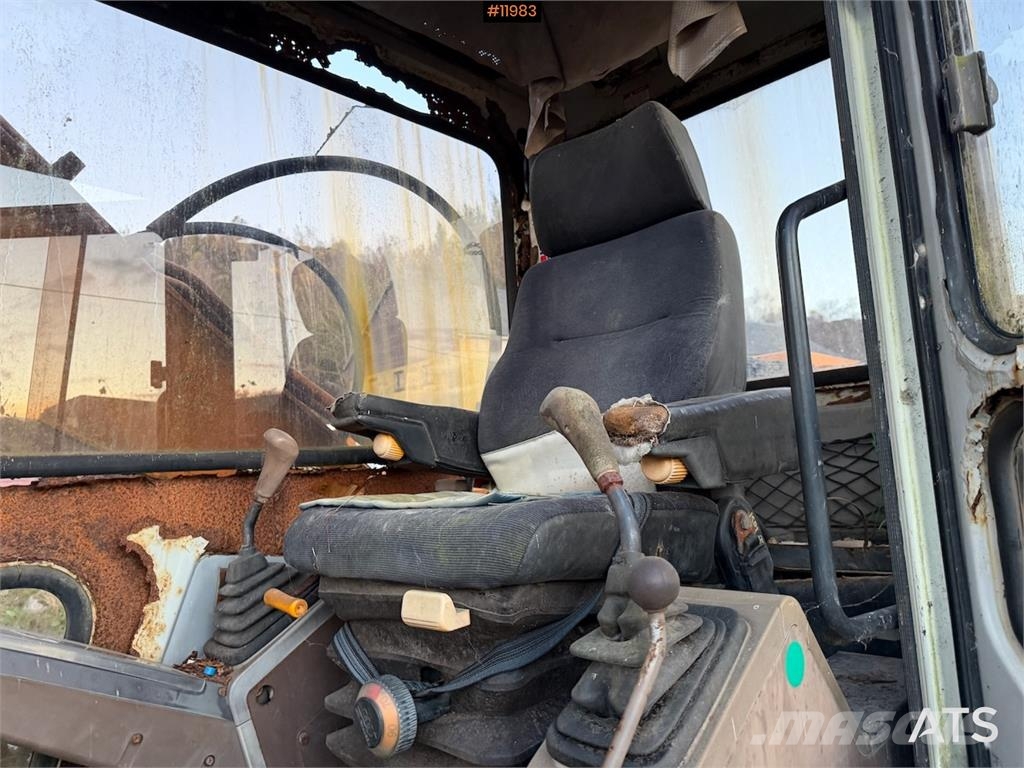 Fiat-Hitachi FH 150 LC 3 Kāpurķēžu ekskavatori