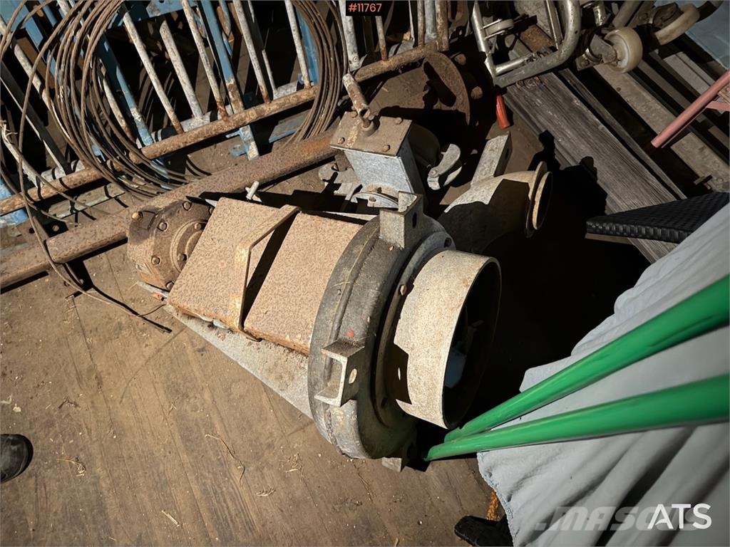 Fjøsinnredning fra ukjent årstall Autres équipements pour tracteur