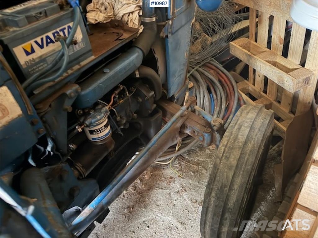 Ford 2000 Tractors