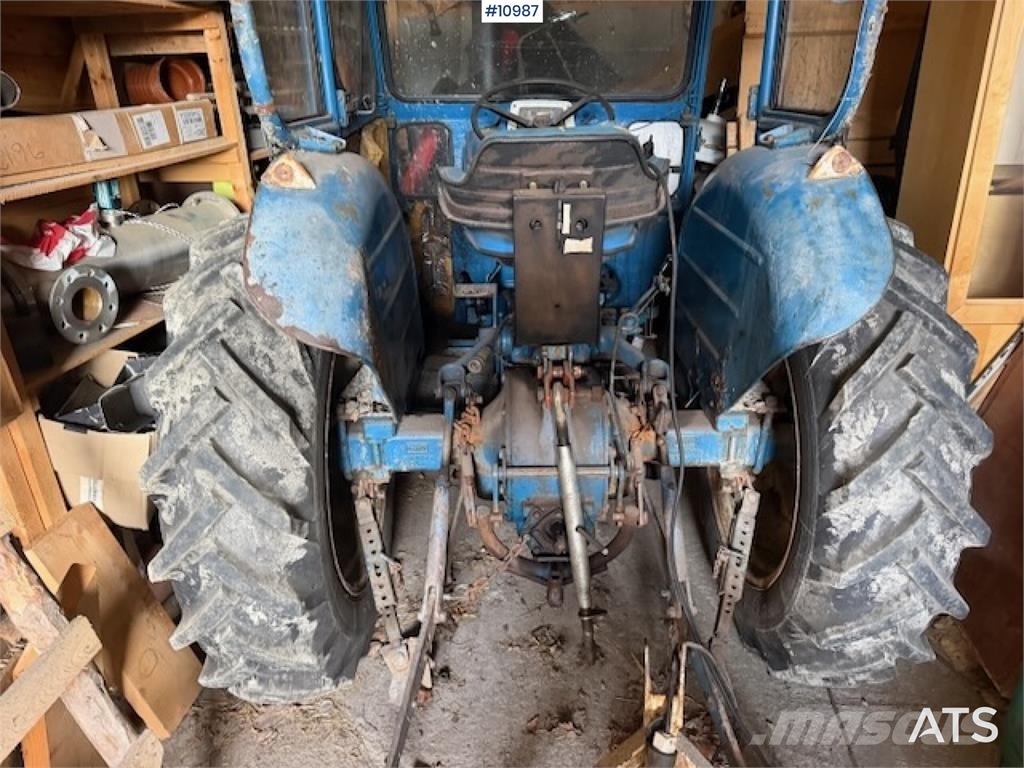 Ford 2000 Tractors