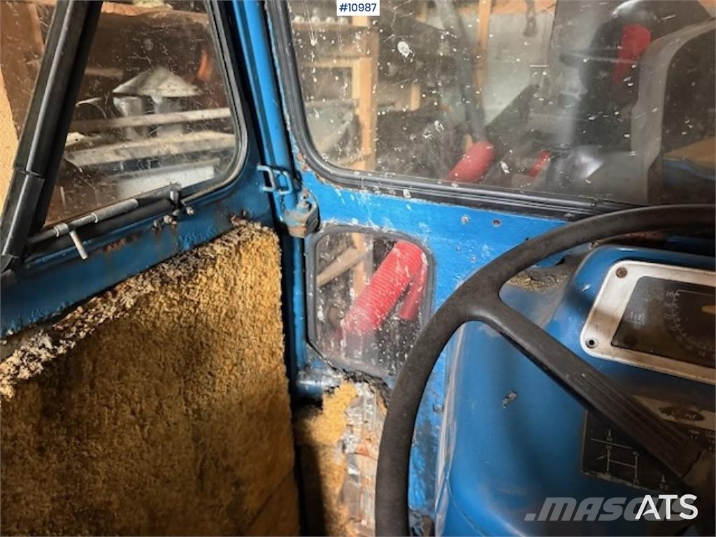 Ford 2000 Tractors