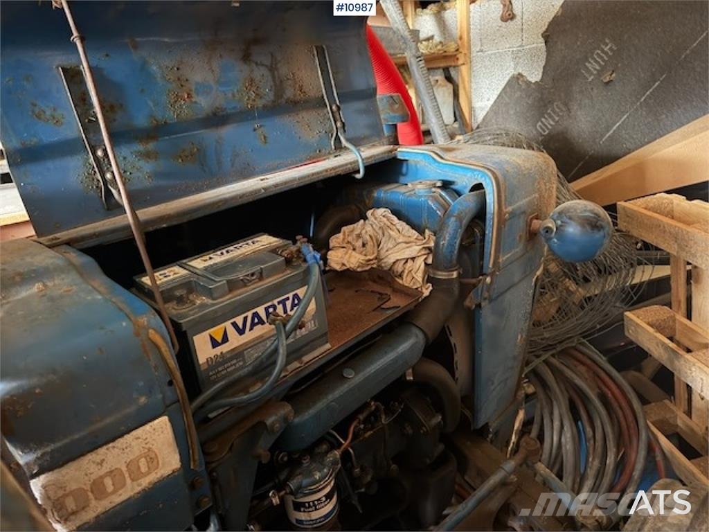 Ford 2000 Tractors