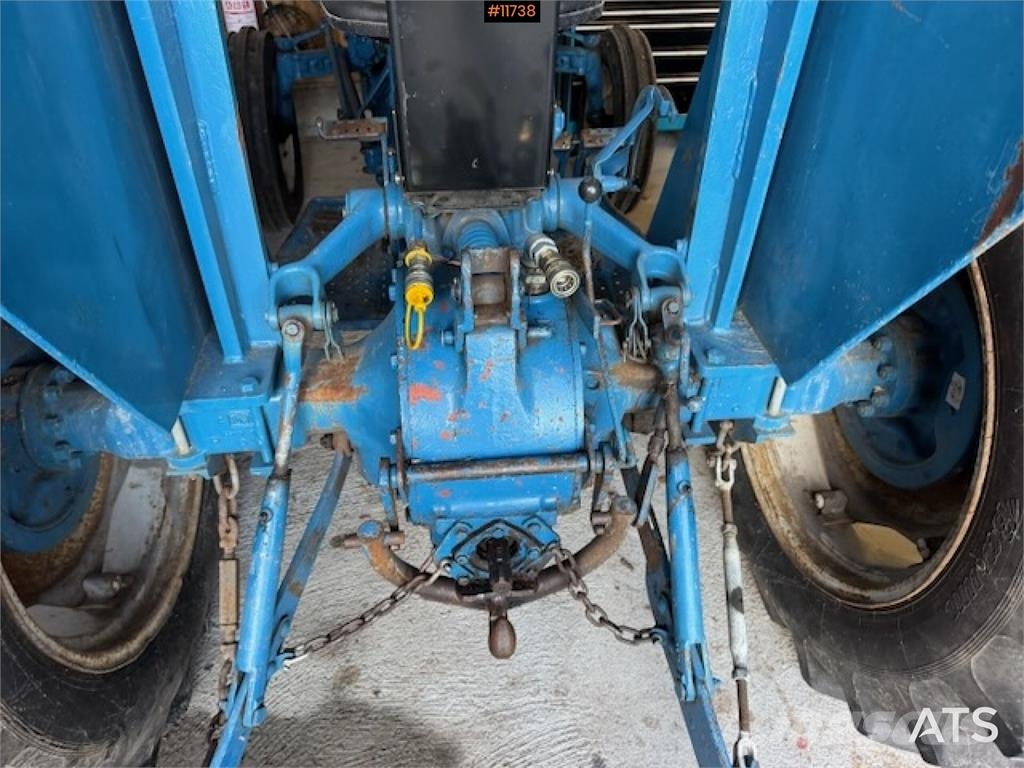 Ford 2000 2x4 traktor rep objekt Traktorer