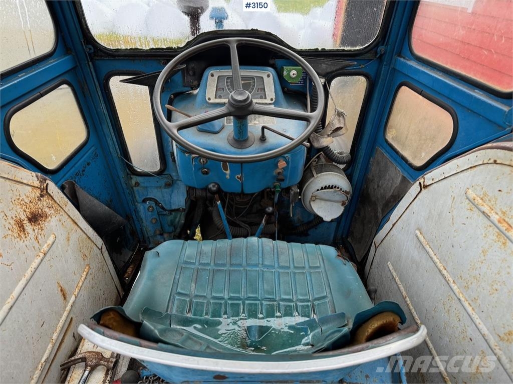 Ford 4000 الجرارات