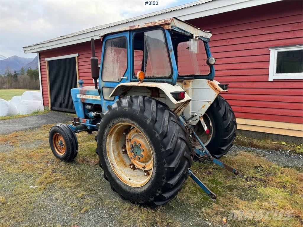 Ford 4000 الجرارات