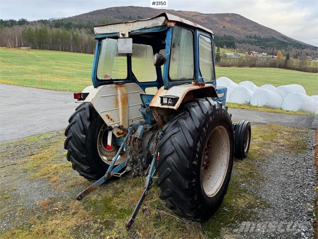 Ford 4000 الجرارات