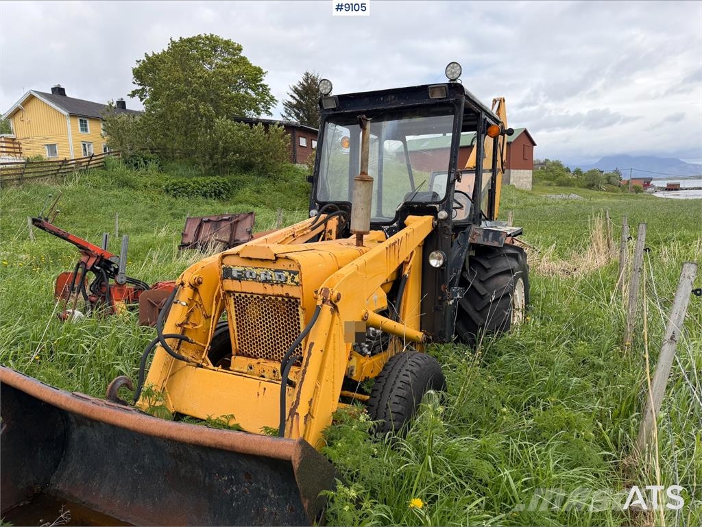 Ford 4220 Traktorgraver Tractors