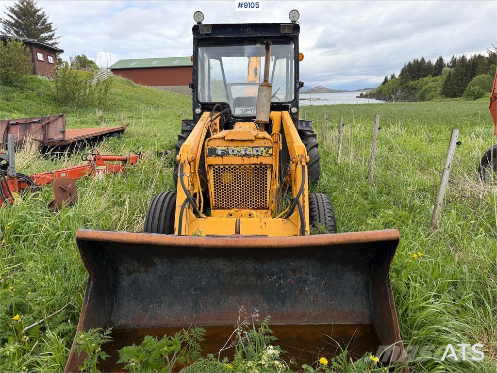 Ford 4220 Traktorgraver Tractors