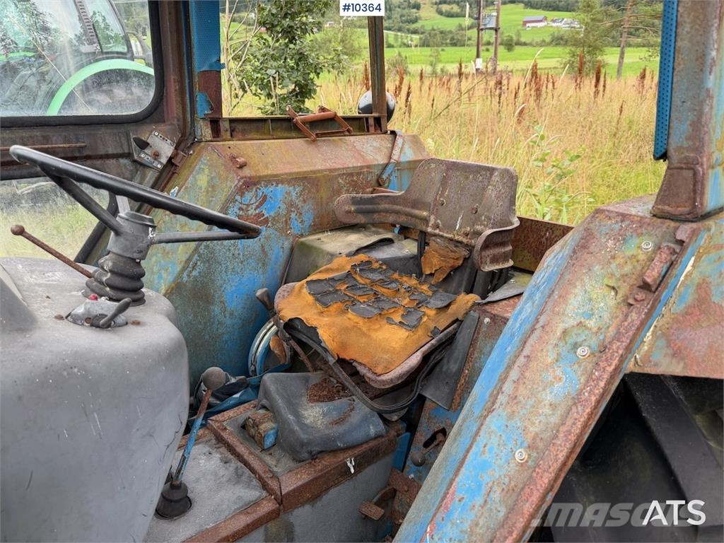 Ford 4600 Tractors