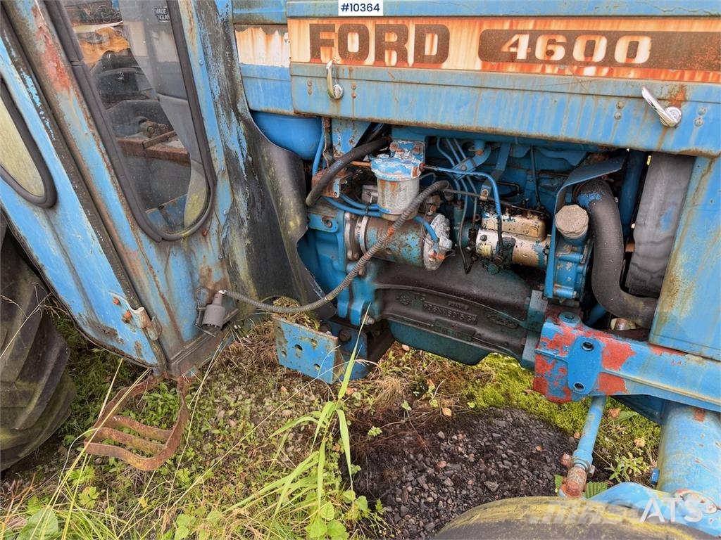 Ford 4600 Tractors