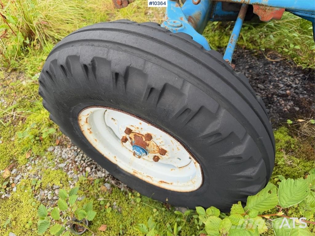 Ford 4600 Tractors