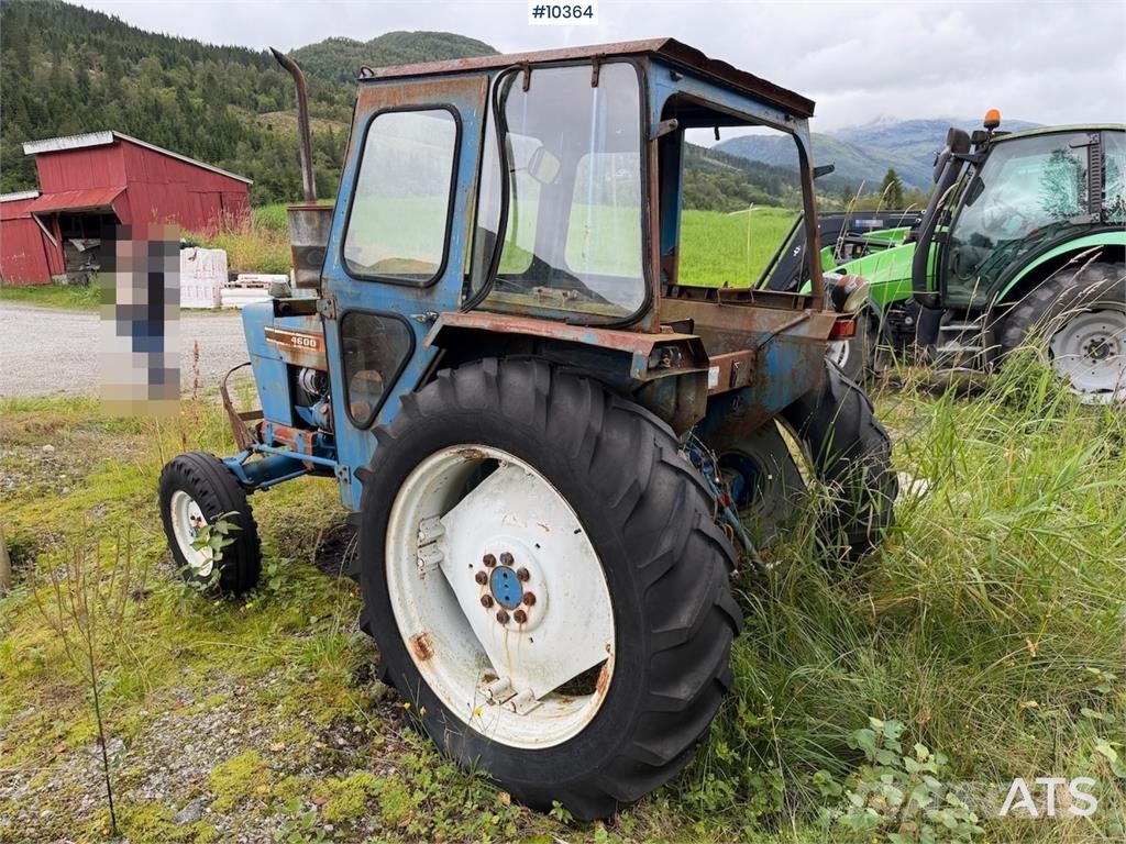 Ford 4600 Tractors