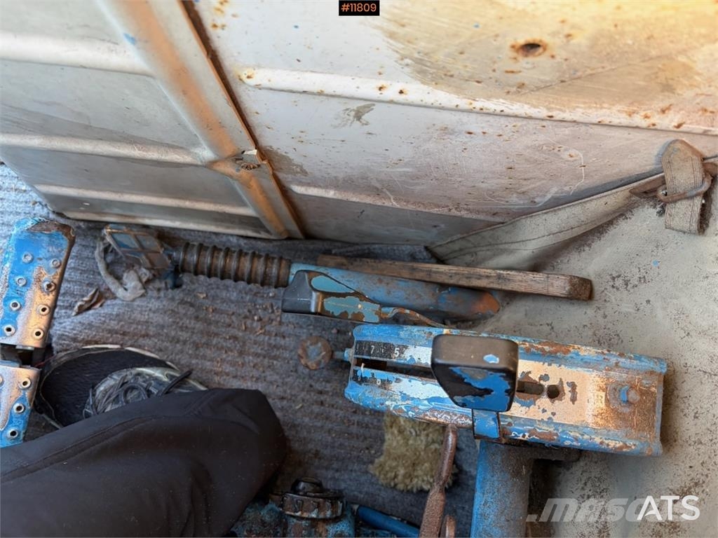 Ford 4600 الجرارات