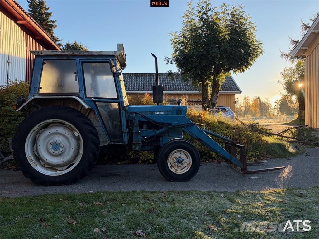 Ford 4600 الجرارات
