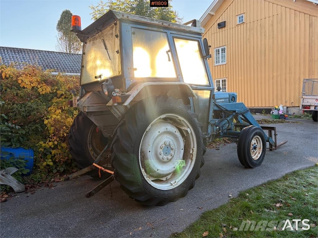 Ford 4600 الجرارات