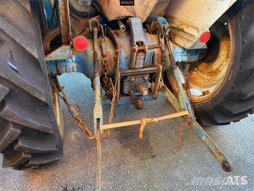 Ford 4600 الجرارات