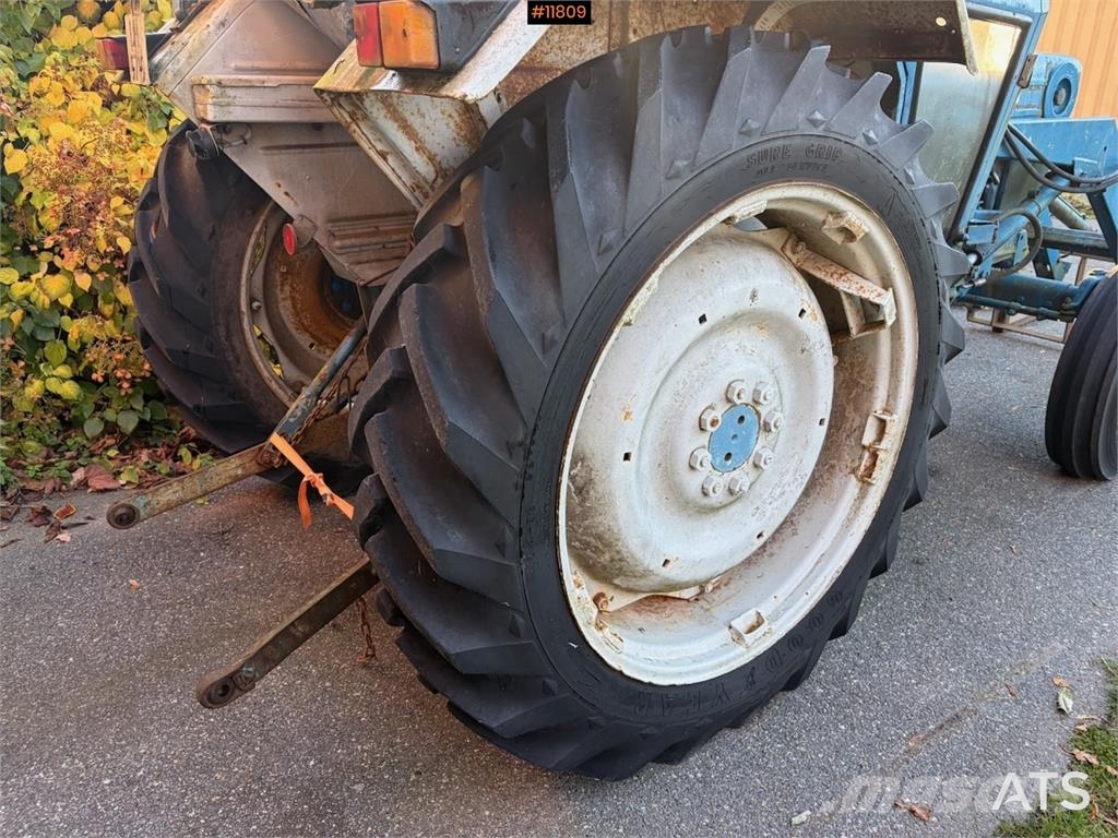 Ford 4600 الجرارات