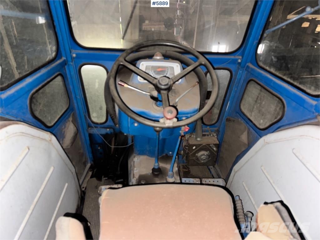 Ford 5000 الجرارات