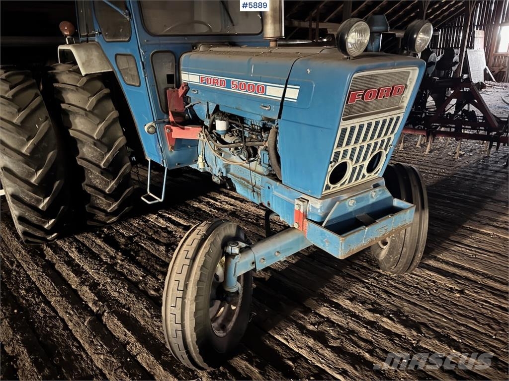 Ford 5000 الجرارات