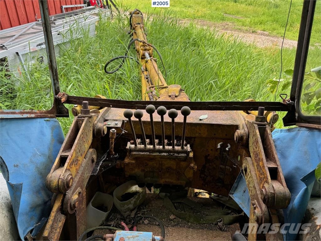 Ford 5000 m/Hymas 4 graver Tractors
