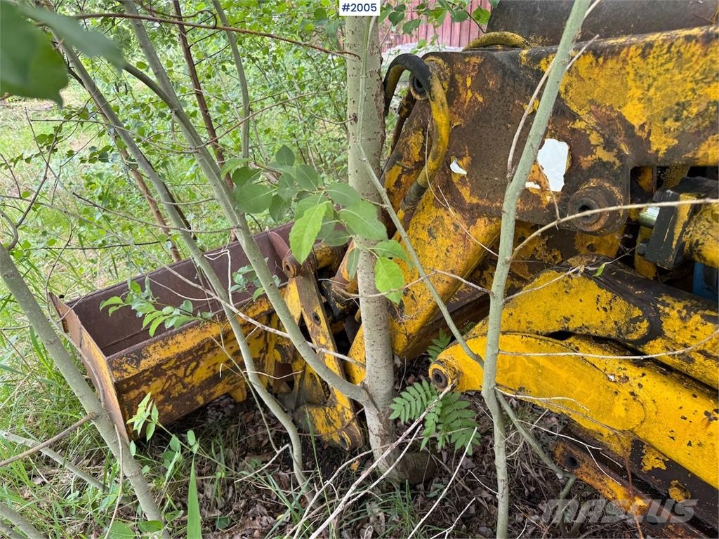 Ford 5000 m/Hymas 4 graver Tractors