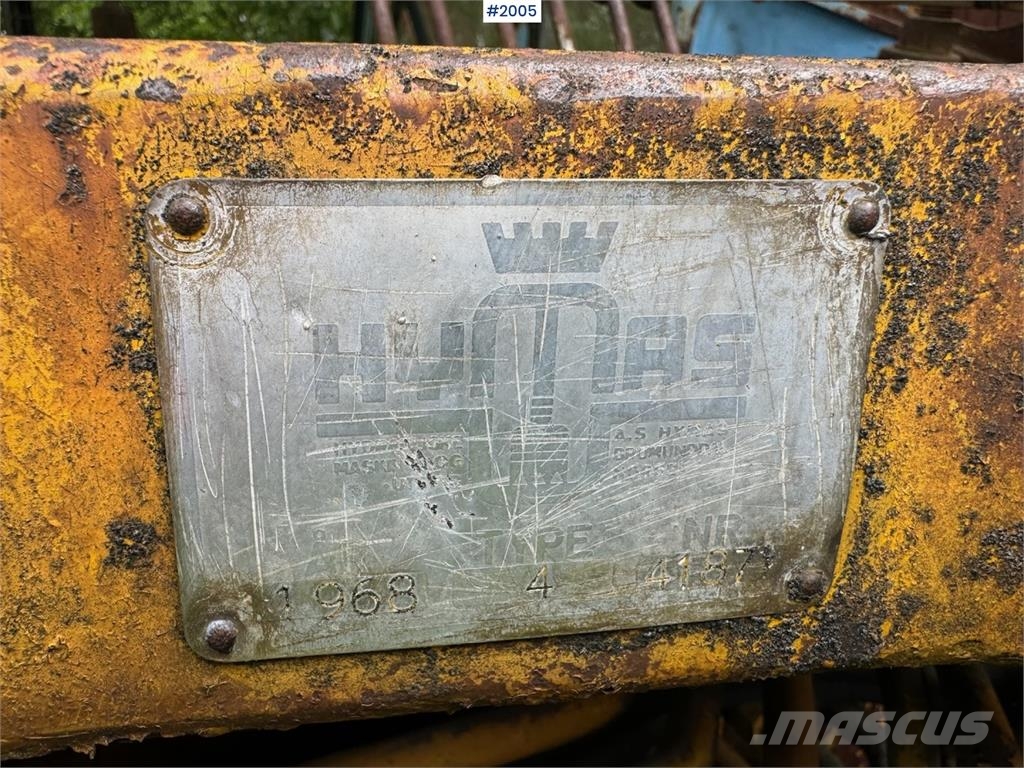 Ford 5000 m/Hymas 4 graver Tractors