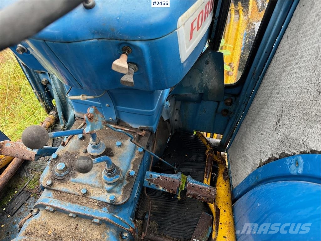 Ford 5000 traktorgraver الجرارات