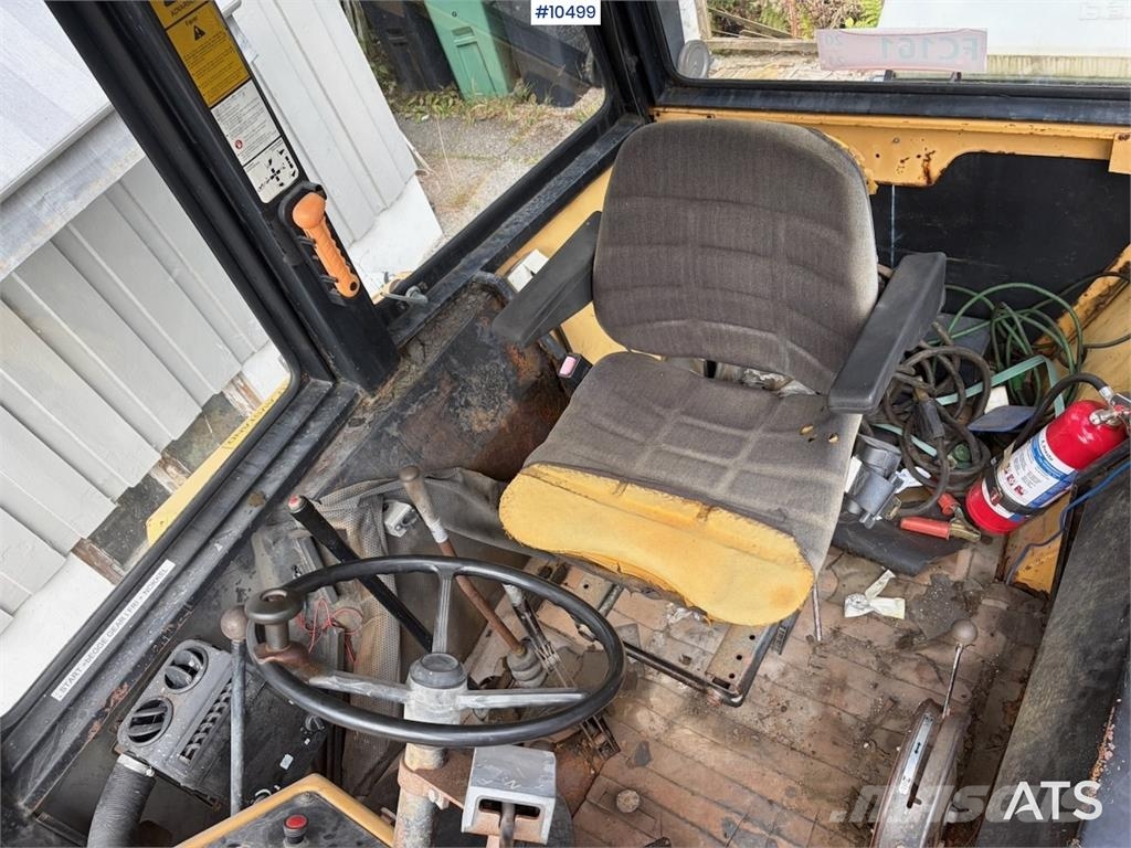 Ford 555 TC الجرارات