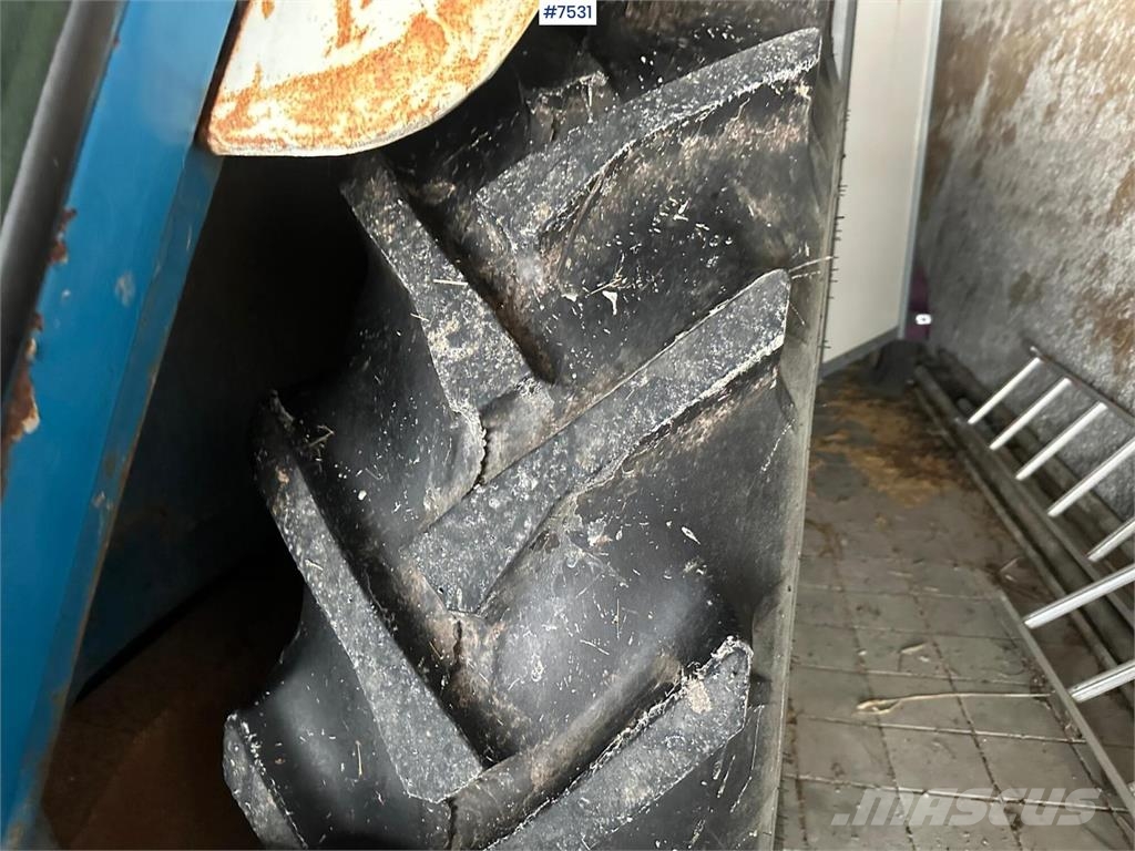 Ford 6810 الجرارات